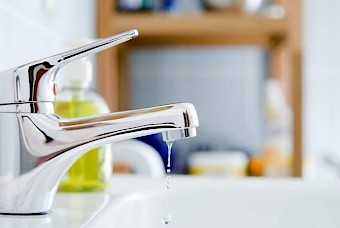 Repair of leaking faucets on the spot